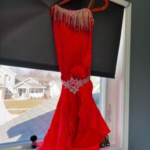 Junior Latin Dance competition dress Elegant Red One-Shoulder Dress with Beaded